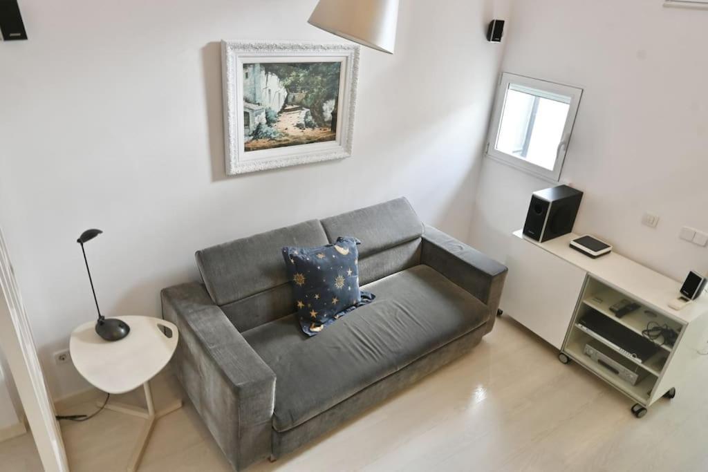 For You Rentals Apartamento Temporal Con Encanto A Pocos Metros Del Sol Myr13 Madrid Eksteriør bilde