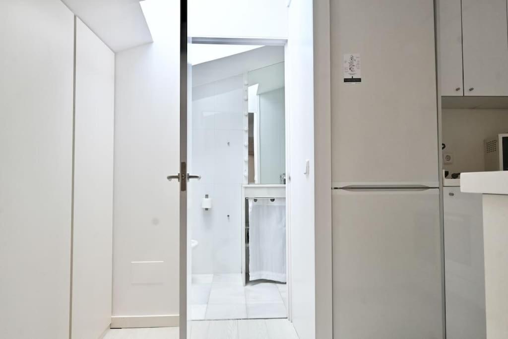 For You Rentals Apartamento Temporal Con Encanto A Pocos Metros Del Sol Myr13 Madrid Eksteriør bilde