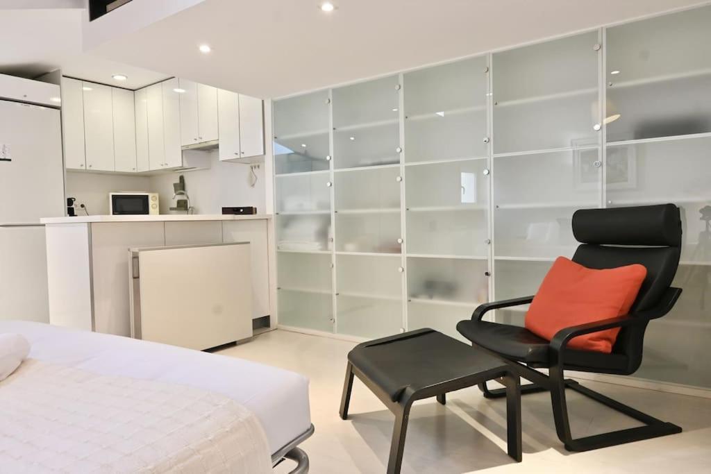 For You Rentals Apartamento Temporal Con Encanto A Pocos Metros Del Sol Myr13 Madrid Eksteriør bilde